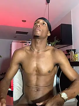 Chat +18 de Adam_Byker ao vivo