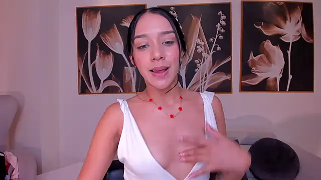 AmaliaCrus: онлайн-секс-чат