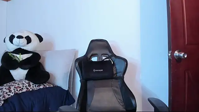 Czat XXX na żywo – Arenne_rouse