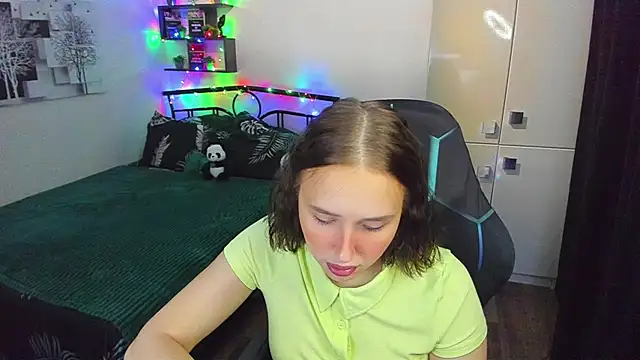 Chat +18 de CrazyBitchInLace ao vivo