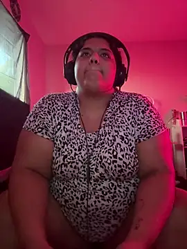 Chat +18 de 1n0nlythroat ao vivo