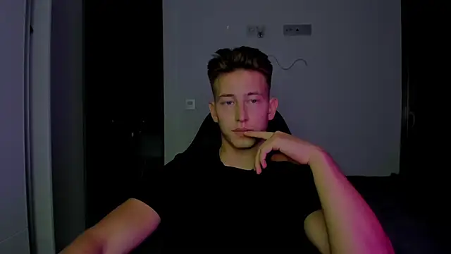 find0m_master Show in webcam