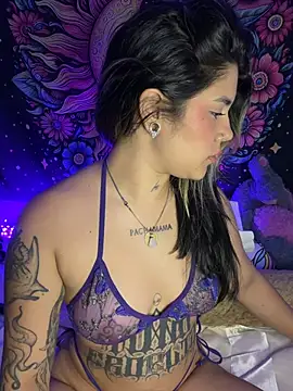 Chat +18 de QueenNatt ao vivo