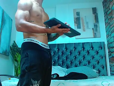 دردشة adrian_ray الجنسية المباشرة