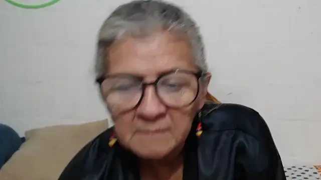 candy_mature_のライブXXXチャット