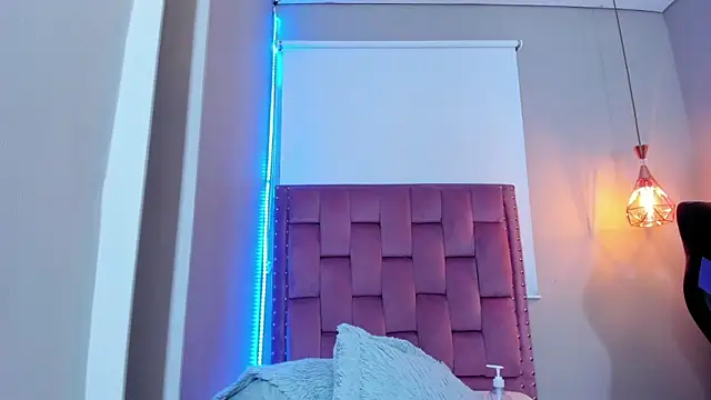 Roxy_Stonee live XXX chat