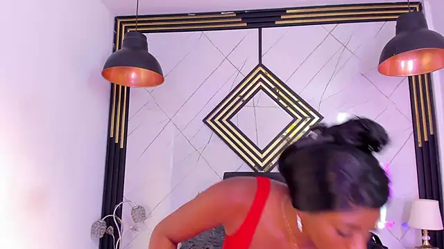 Chat +18 de AdharaHills ao vivo