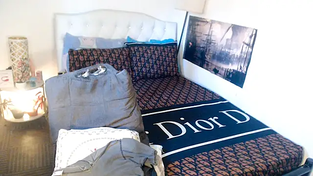 NinaDOM4CUM Pertunjukan Webcam