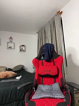 Ezzio_Scolaro 라이브 XXX 채팅