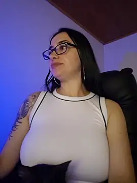 preetypeach Chat XXX live