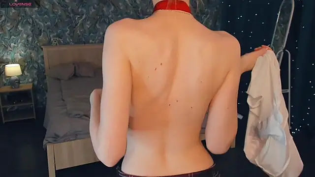 OdellaFrake – Naživo XXX chat