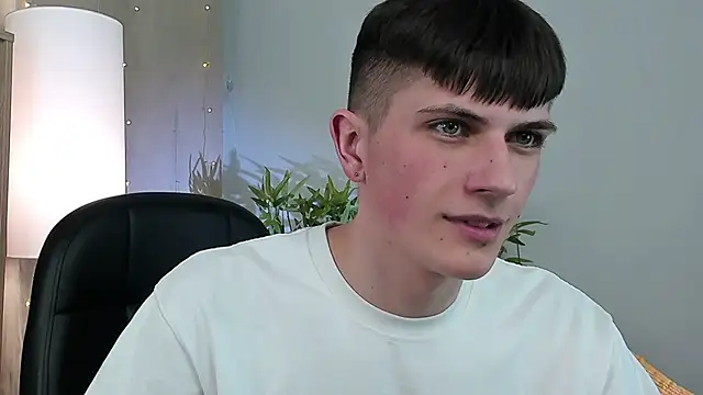 Онлайн чат XXX Rony_Joy