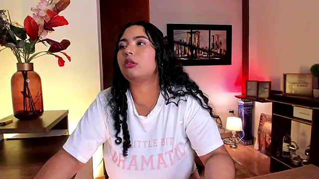 ValentinaNoir Adlı Modelin Canlı XXX Sohbeti