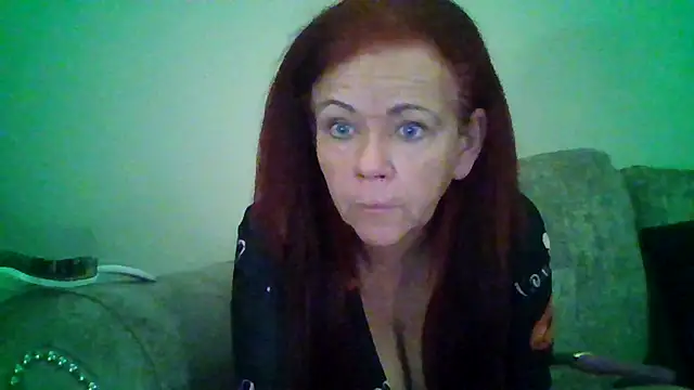 Forbidden-Irish-x's Live Sex Cam Show