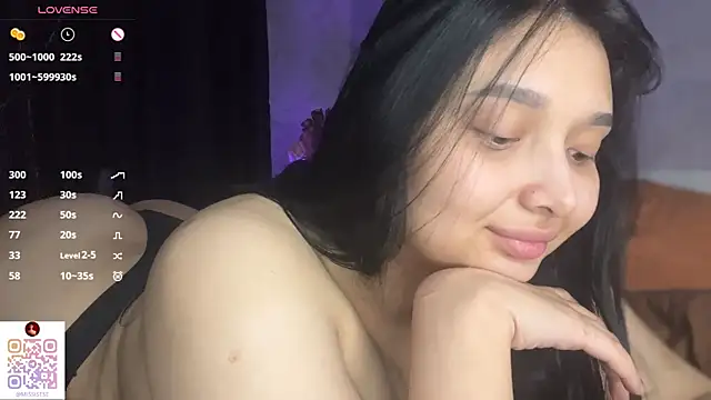 UdeleBarns Adlı Modelin Canlı XXX Sohbeti