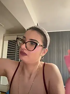 XXX chat uživo modela SirenLisa69
