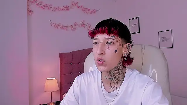 Luci_Rose Adlı Modelin Canlı XXX Sohbeti