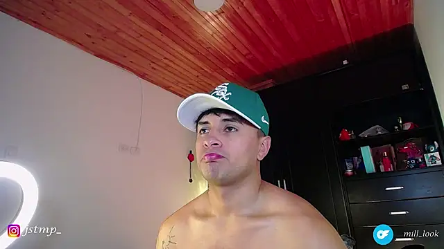 Jhon_Sara's Webcam Show