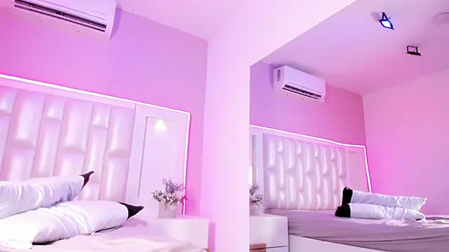 Pokazy przed kamerką – Liia_Collins