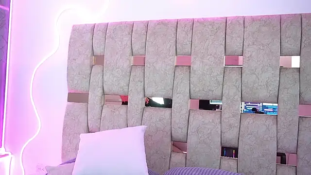 Pokazy przed kamerką – Fernanda_thail_