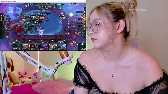 NaomiShimizu Chat XXX in diretta