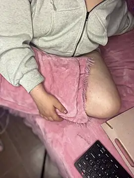 Chat +18 de Sachi_Meow ao vivo