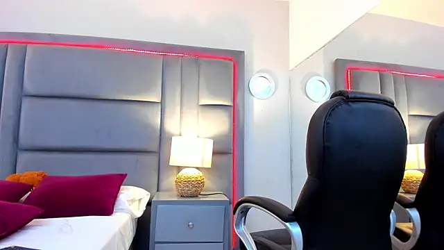 GabyMoreau 现场XXX聊天