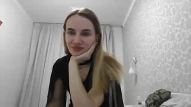 Chat +18 de AinyrVixxen ao vivo