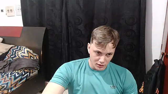 Вебкам-шоу kike_energy