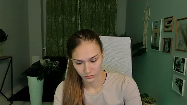 XXX chat uživo modela Sweet_Emilya