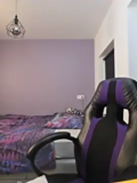 Chat +18 de MiaRides19 ao vivo