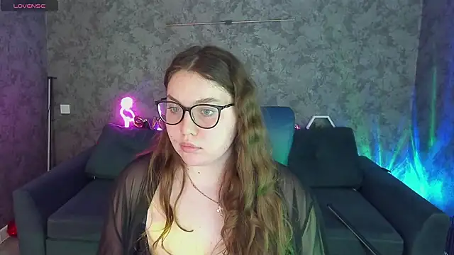 LuxSopphia Chat XXX live