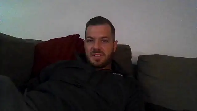 cheekycherryx লাইভ XXX চ্যাট