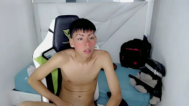 Онлайн чат XXX Liarr_