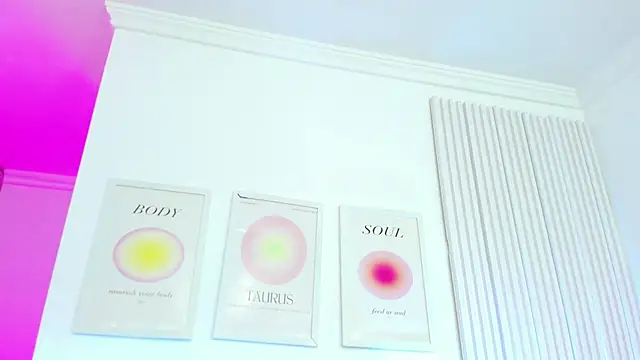 Martinna-28のライブXXXチャット