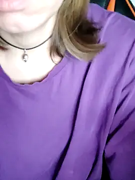 XXX chat uživo modela Aashikalaa