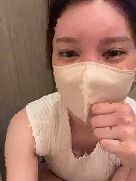 _3_mNm_3_ – Naživo XXX chat