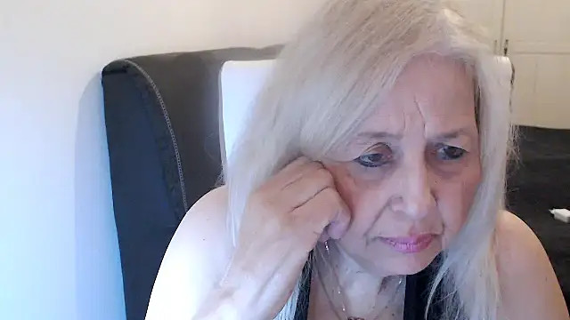 SusiLifeXXX – Live XXX-chat