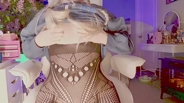 TalulaaのライブXXXチャット