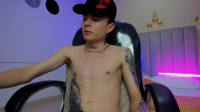 Nascary_Fox Adlı Modelin Canlı XXX Sohbeti