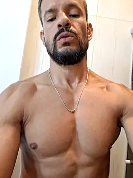 Chat +18 de juniortche1313 ao vivo