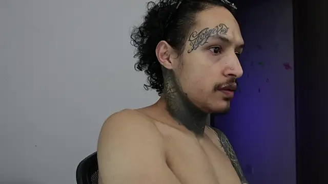 trieone 라이브 XXX 채팅