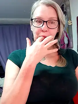 Chat XXX en directo de irinamaux