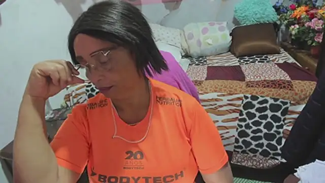 Mrs_mommy_ Live XXX-Chat