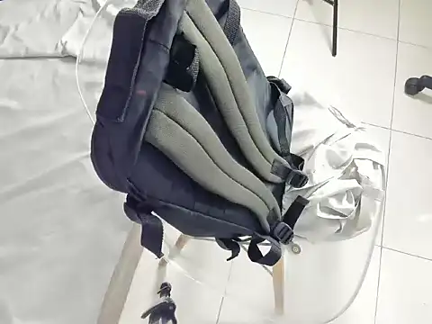 AndrewKenoxx_: он лайн-секс-чат