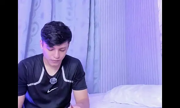 Pokazy przed kamerką – RaiderandRoxie1