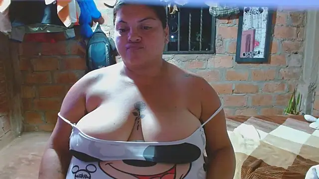 Živý XXX chat Juli_Powl