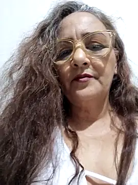 Noemipopi's Live Chat Room