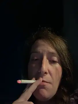 Mini_And_The_Bear's Live XXX Chat