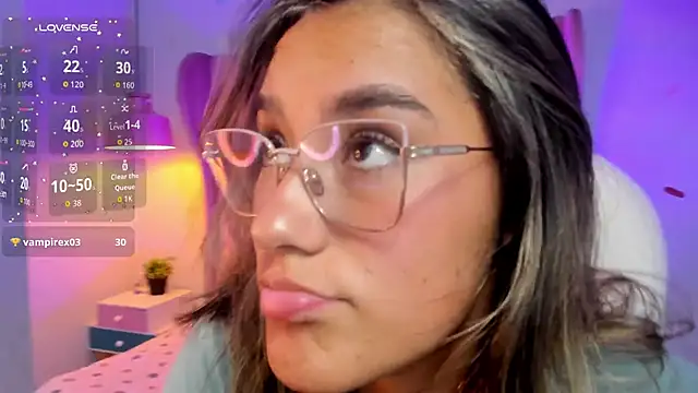 Chatroom XXX en direct de _Sophie__miller